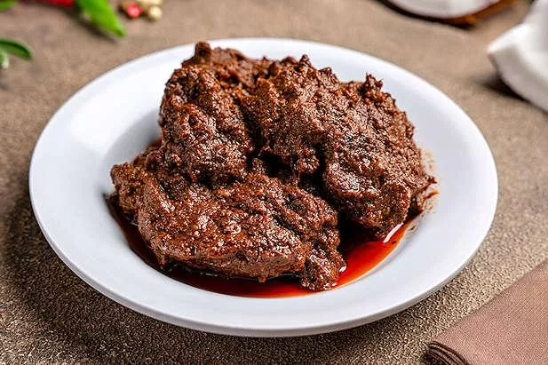 Mengenal Ambu-Ambu, Bumbu Rahasia yang Bikin Rendang Makin Mantap