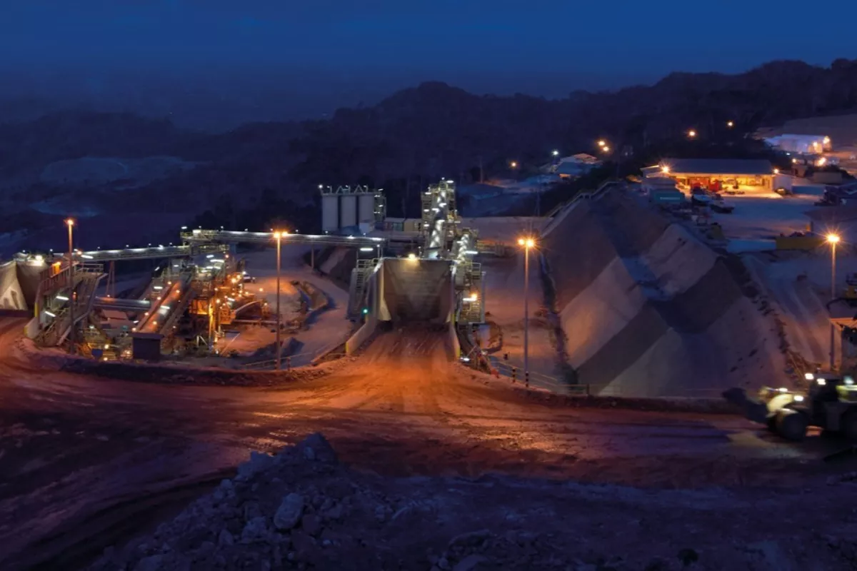 Jelang IPO Hong Kong, EMAS Raih Suntikan Glencore dan Trafigura