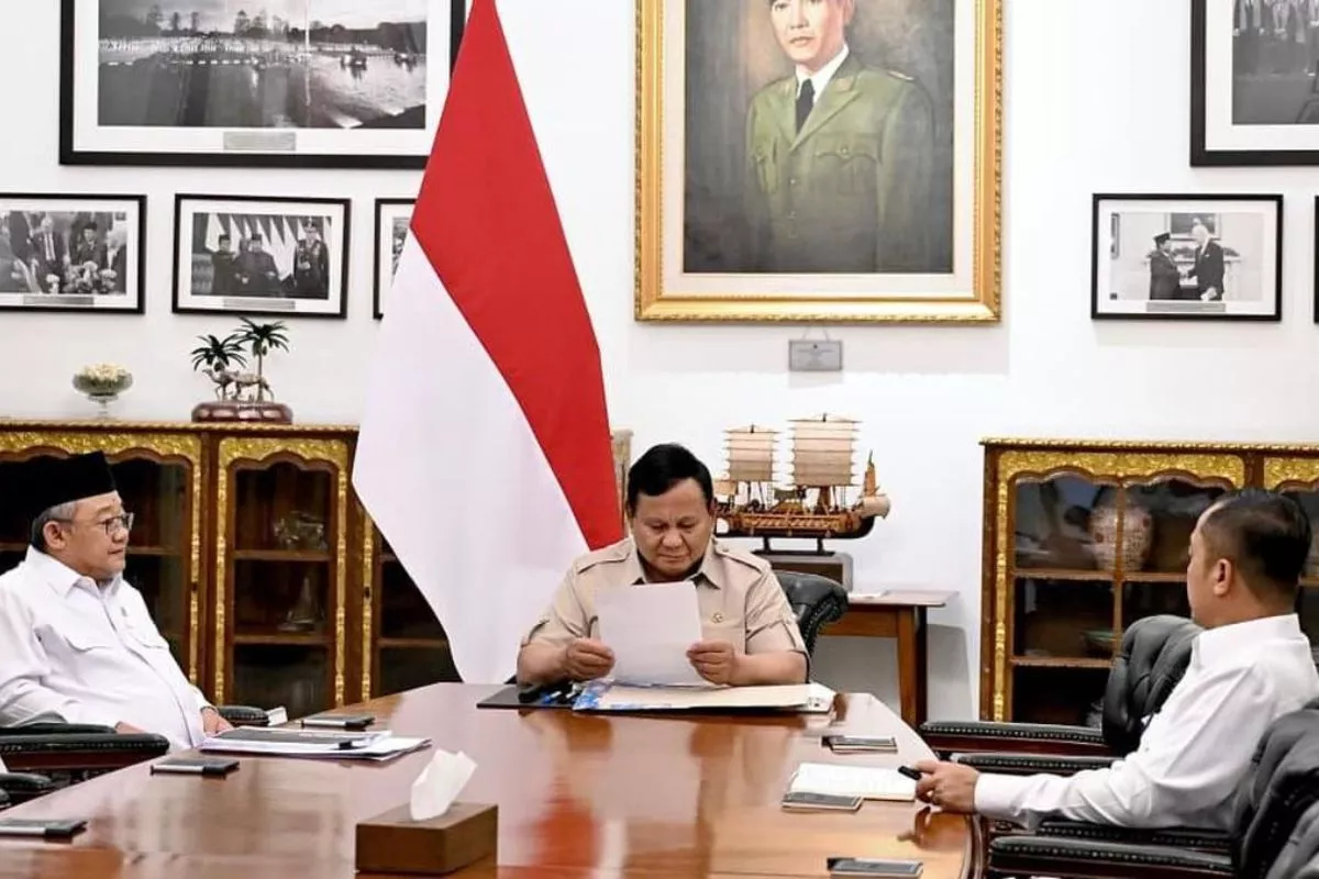 Presiden Prabowo Terima Surat Apresiasi Siswa SMKN 1 Sorong