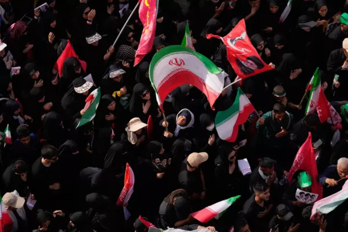 DPR Dukung Menlu dan Ketua MPR Hadiri Pemakaman Ali Khamenei di Iran