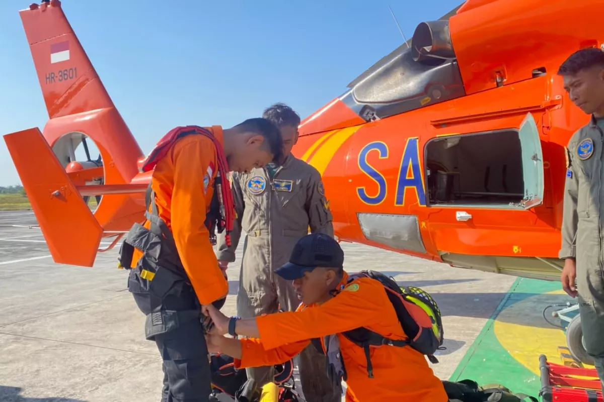 Basarnas Turunkan Helikopter dan 4 Kapal Tangani Kapal Virgo