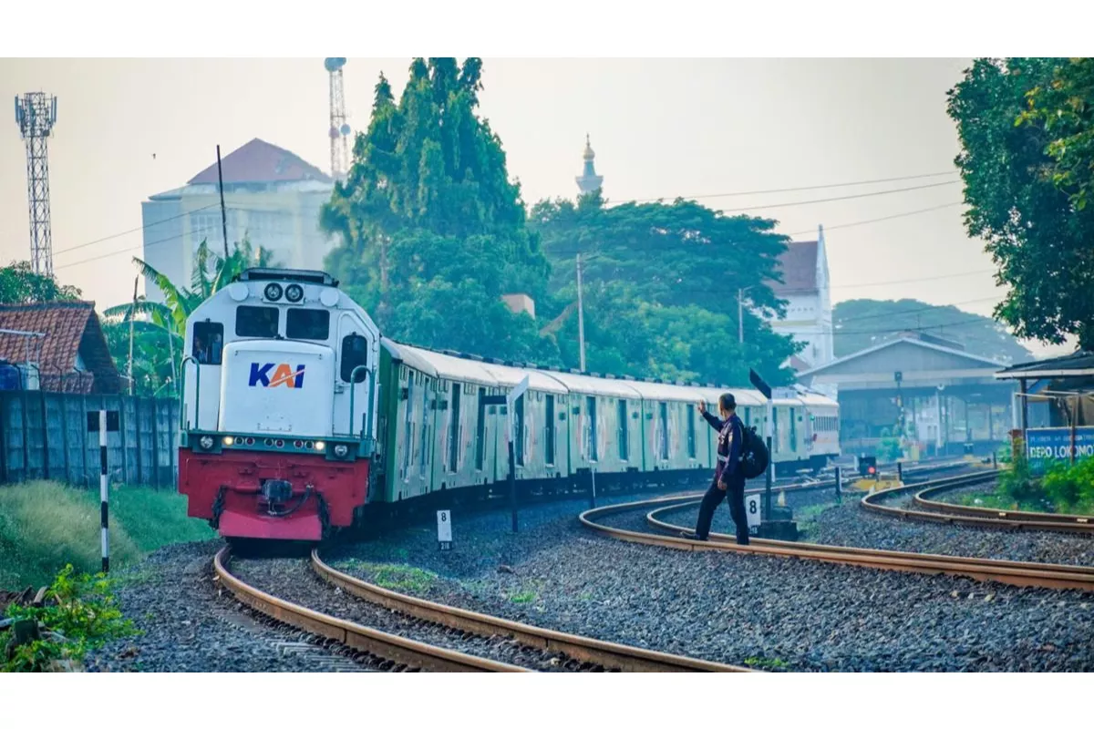 Rute Baru KA Sangkuriang Bandung-Banyuwangi Pangkas Waktu Tempuh