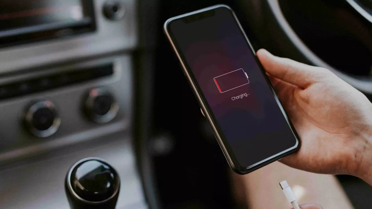 Cara Mudah Mendeteksi Tanda Baterai Tanam HP Rusak Secara Dini