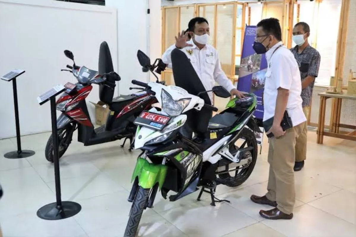 Kementerian ESDM Siapkan Standar Konektor Pengisian Motor Listrik