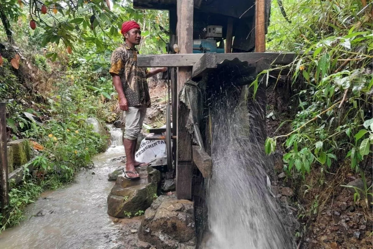 Desa Banasu, Sigi: Merawat Hutan Demi Listrik Tenaga Air