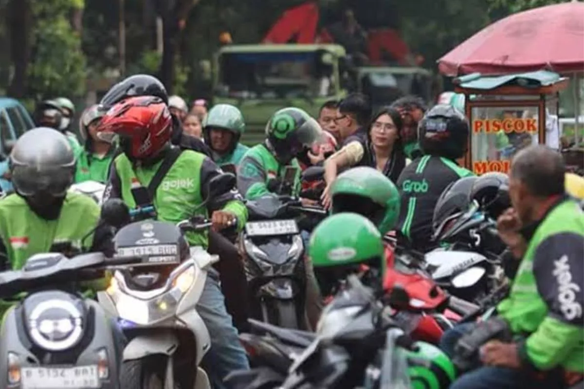 Kebijakan Komisi Ojol 8% Berlaku, Kesejahteraan Driver Belum Pasti