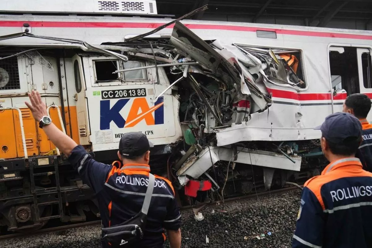 KNKT: Masinis Argo Bromo Hambat Laju 1,3 Km sebelum Tabrak KRL