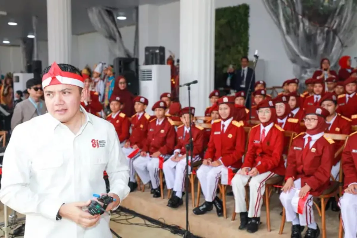 Paduan Suara Sekolah Rakyat Tampil di Upacara HUT Ke-81 RI