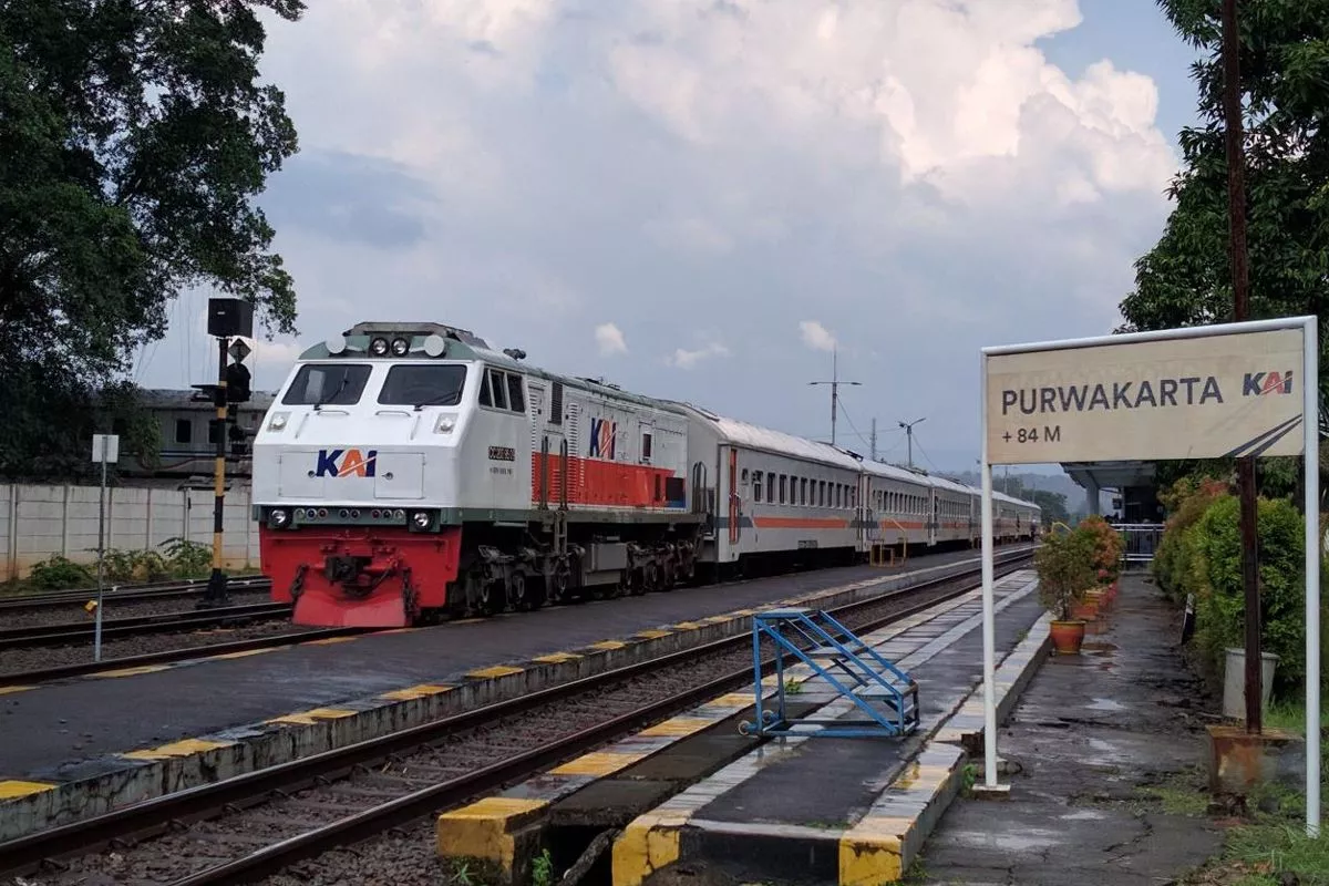 Warga Jakarta Bisa Liburan Ke Purwakarta Menggunakan Kereta Hanya 8.000 Rupiah
