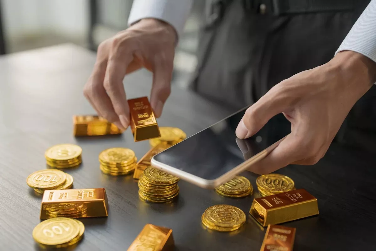Prediksi Harga Emas Antam 19 Mei 2026 yang Ditekan Sentimen The Fed