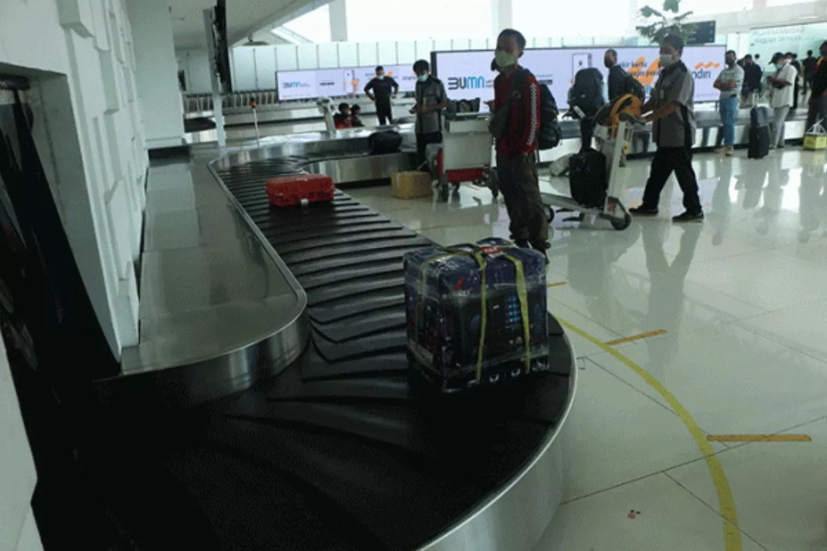 Imbas Erupsi GAK Bandara Semarang Beroperasi 24 Jam Penuh