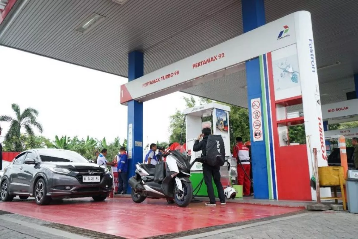 Harga Pertamax Naik Jadi 16250 Rupiah Pelanggan Enggan Pakai Pertalite