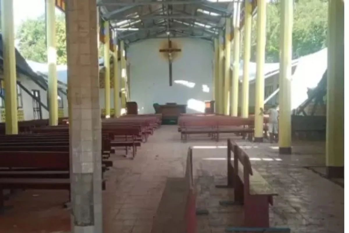 Kemen PU Rehabilitasi Gereja dan Masjid Terdampak Gempa Flores