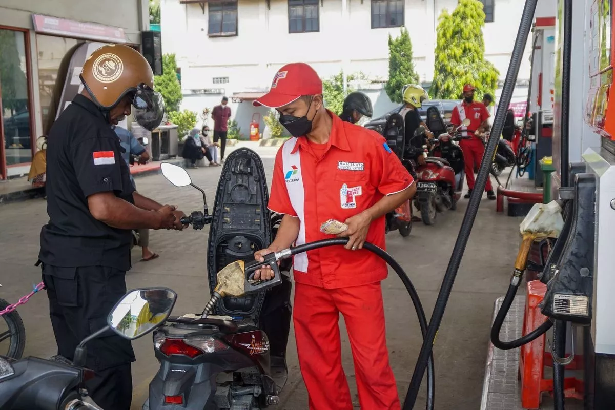 Rincian Harga BBM Terbaru Per 1 Agustus 2026: Bensin Turun Diesel Naik