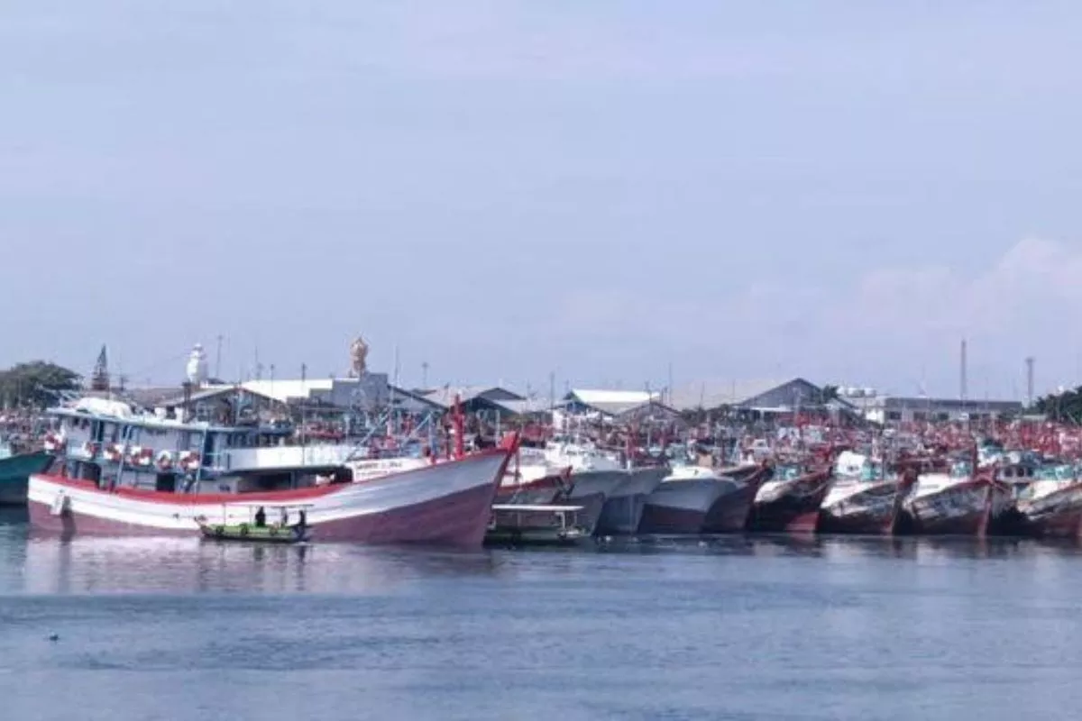 Menko AHY Bahas Relokasi Kapal Ikan Benoa Demi Marina Internasional