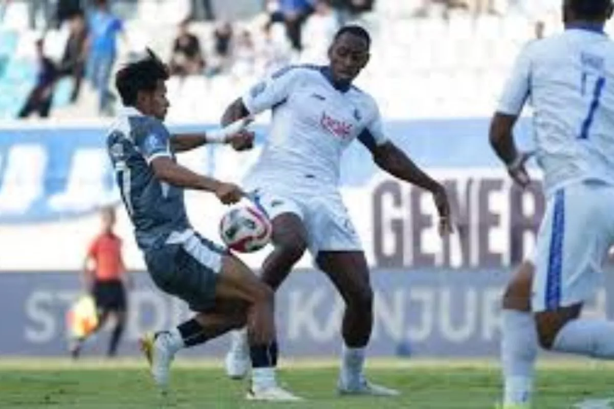 Arema FC Resmi Lepas Dedik Setiawan Setelah Satu Dekade Bersama