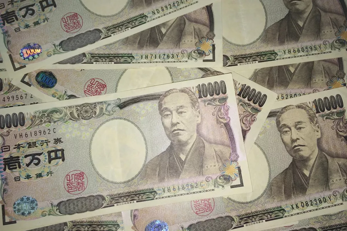 Arah Dolar-Yen Belum Pasti Trader Yen Pilih Fleksibilitas Opsi