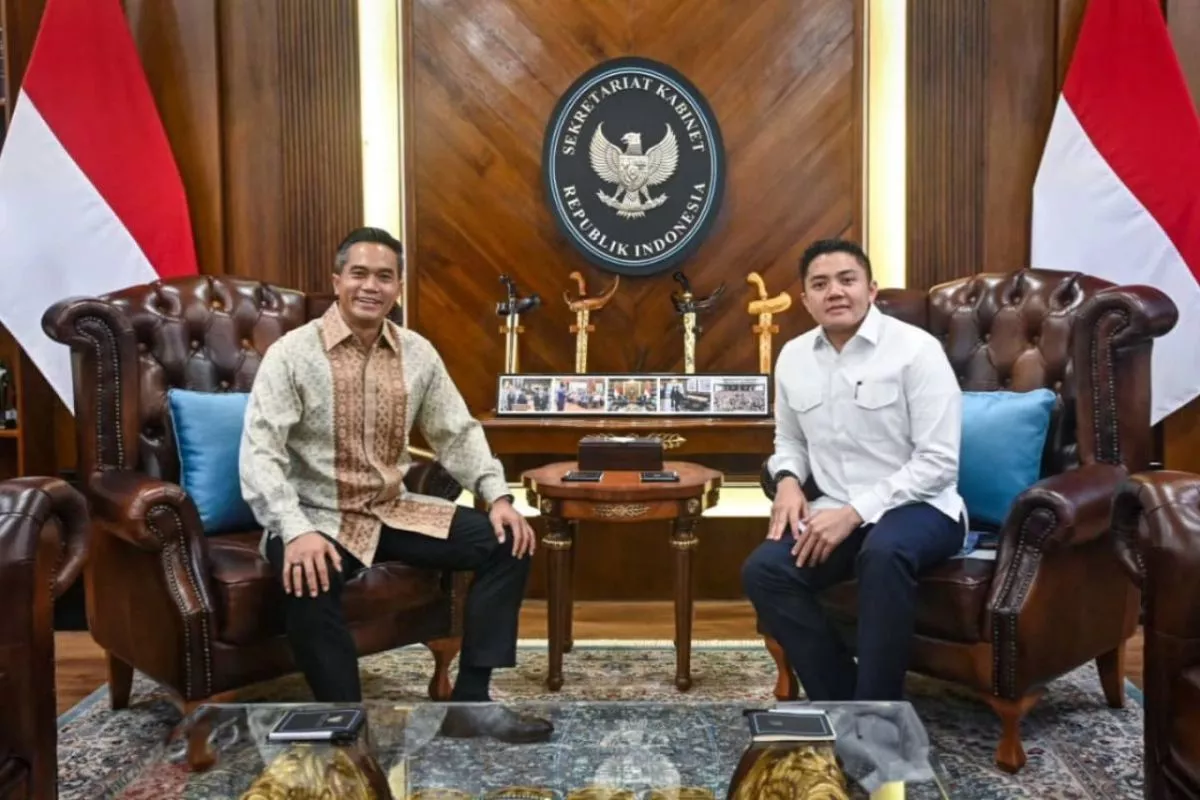 Seskab Teddy Tegaskan Dukungan Prabowo pada Magang Nasional