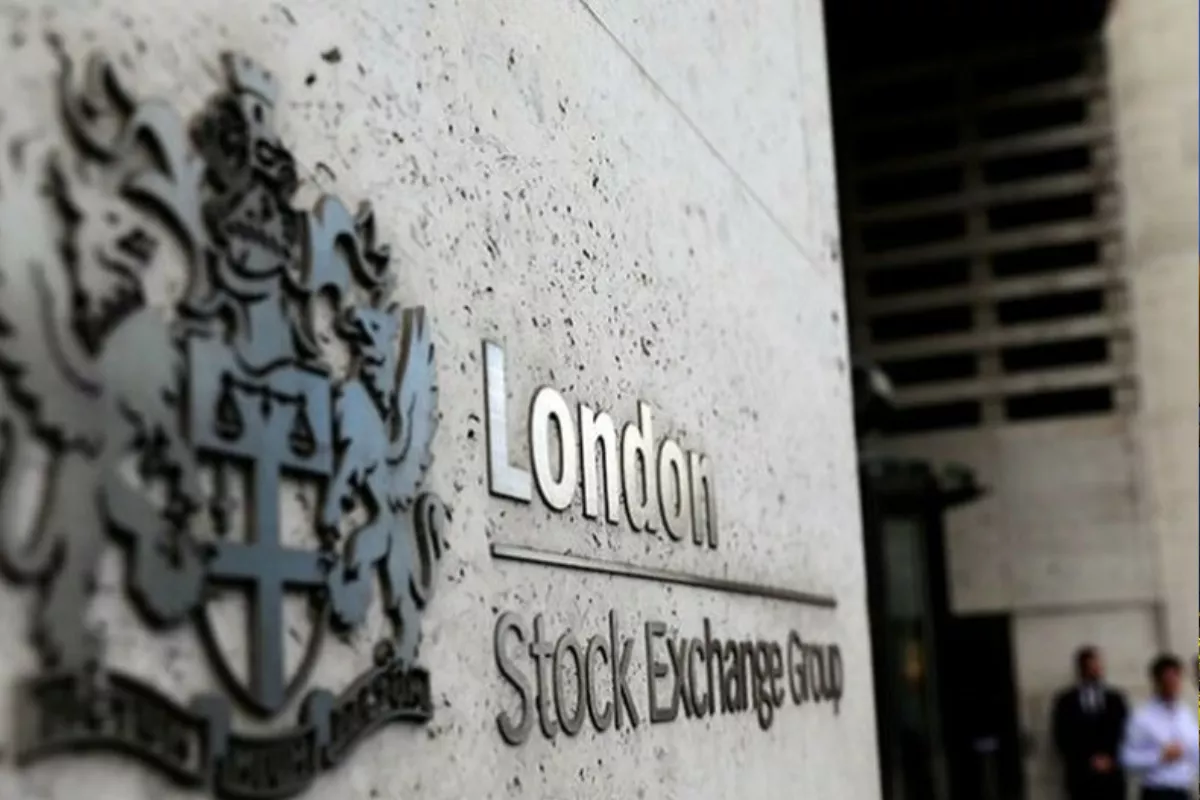 FTSE 100 Melemah, Konflik Iran Dorong Harga Minyak Melonjak