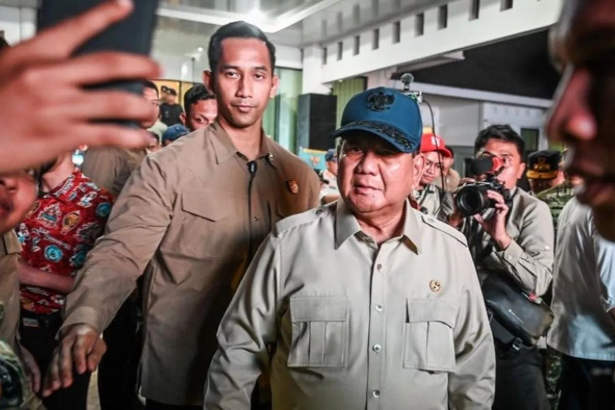 Erupsi Anak Krakatau: Bandara Tutup, Prabowo Pantau Mitigasi