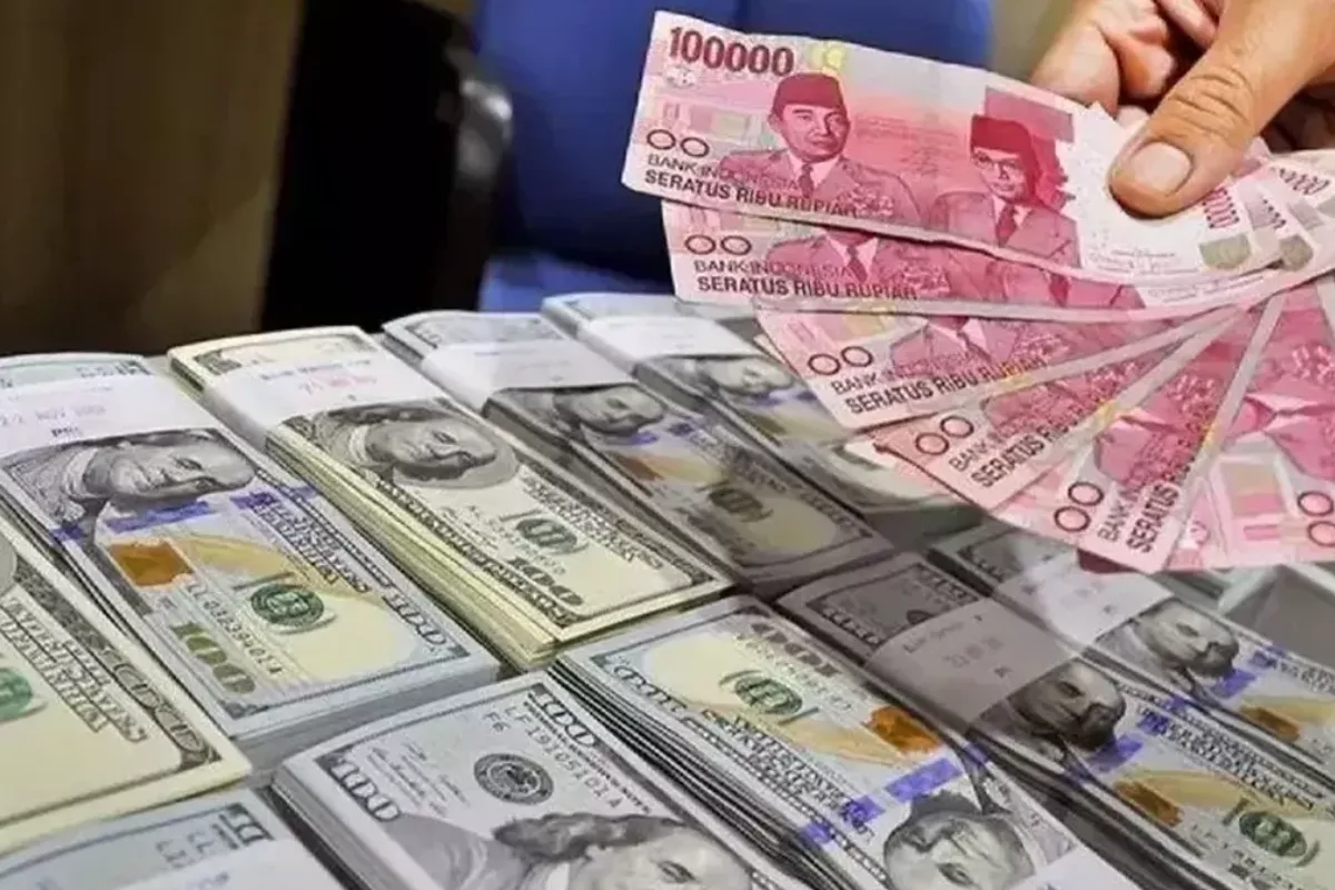 Rupiah Hari Ini 9 Juni Diprediksi Fluktuatif dan Melemah ke Rp18.350
