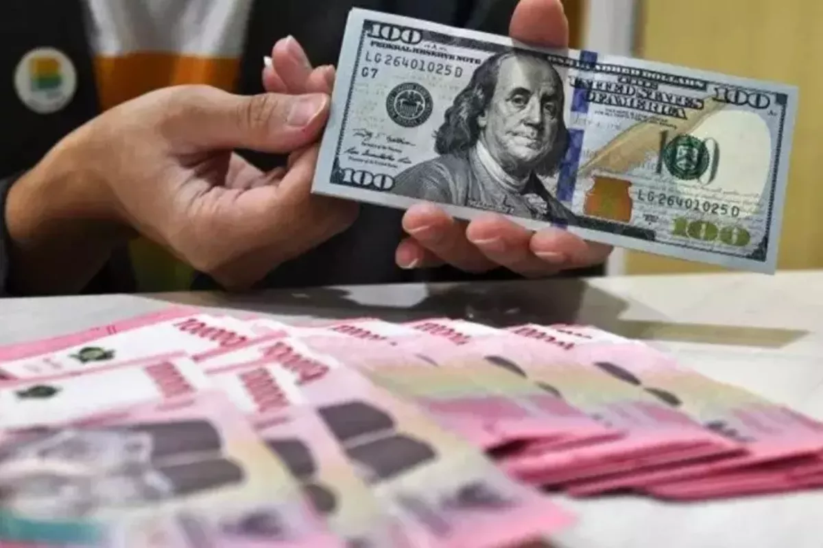 Nilai Tukar Rupiah Terangkat ke Rp17.843 Per Dolar AS Sebelum RDG BI