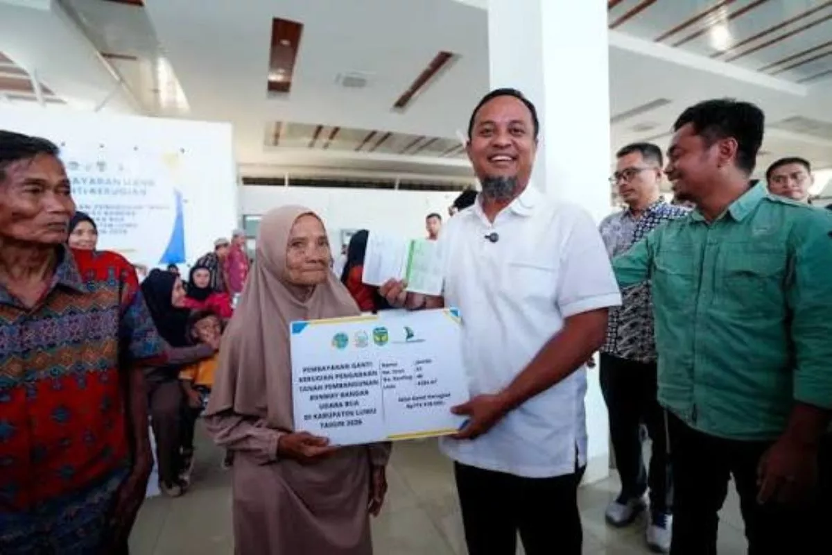 Pemprov Sulsel Kucurkan Rp17,5 Miliar Ganti Rugi Lahan Bandara Bua