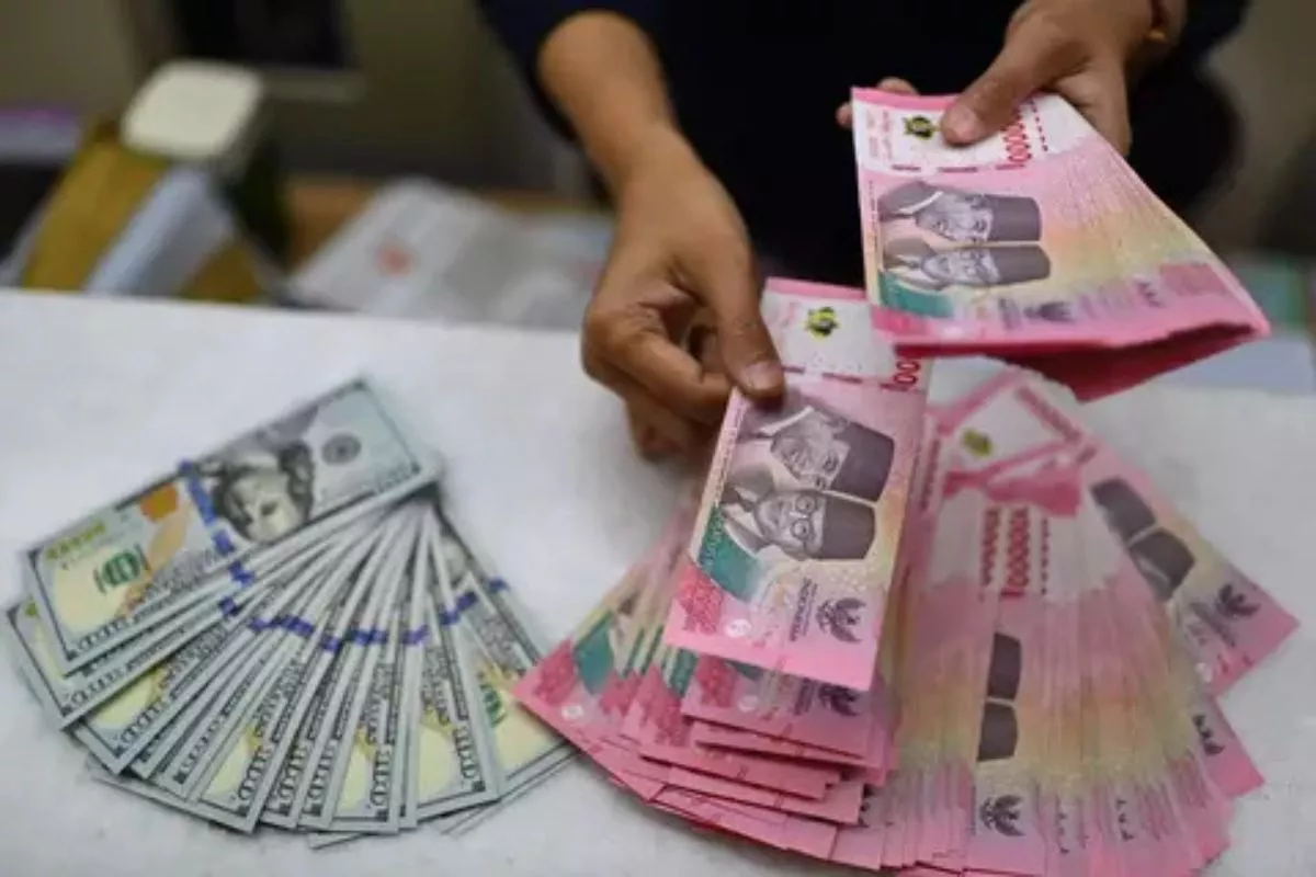 Rupiah Ditutup Menguat ke Rp17.997 per Dolar AS Pasca Rilis Inflasi