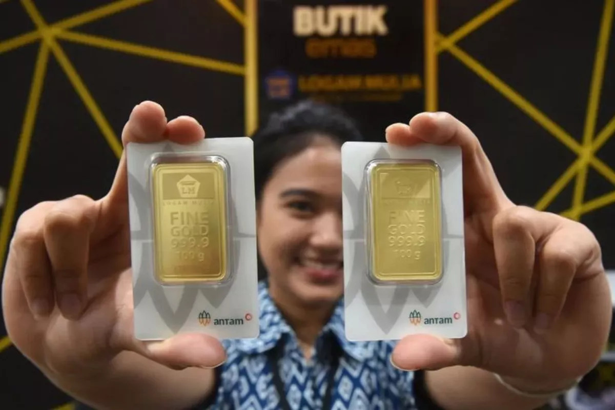 Harga Emas Antam di Pegadaian Hari Ini Turun Rp48.000 per Gram