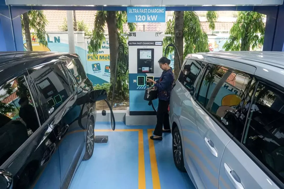 Kemendagri Desak Pemda Percepat Insentif Pajak Mobil Listrik