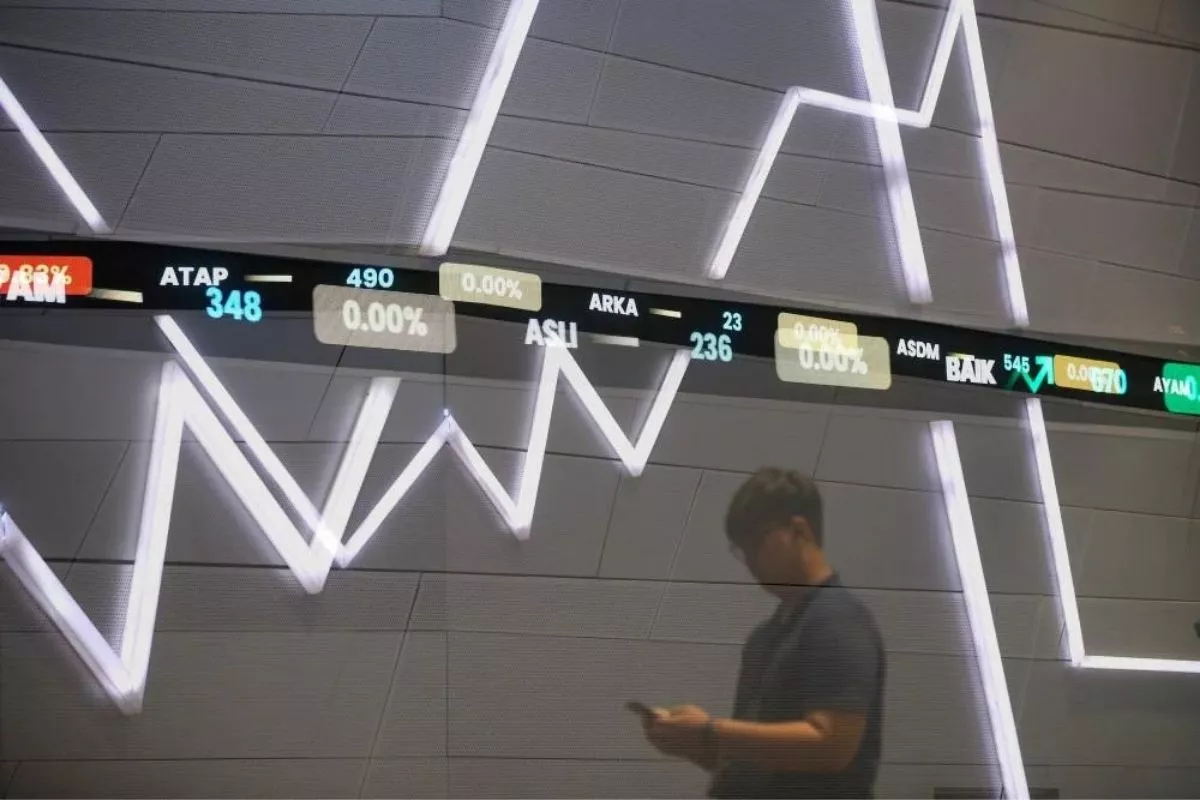 Pergerakan IHSG 21 Agustus 2026: Ditutup Naik 0,37% ke 6.525