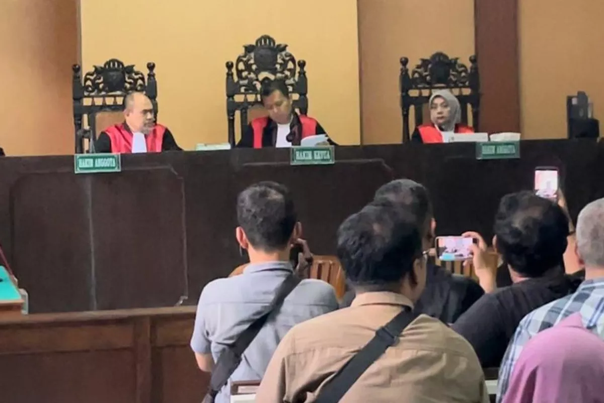 Alumnus UGM Layangkan Gugatan Baru Terkait Kasus Ijazah Jokowi