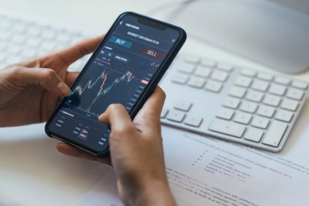 Rekomendasikan Saham Petrokimia Usai Sentimen Danantara