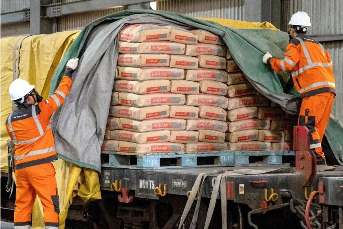 Stok Semen Terbatas, SIG Perkuat Distribusi ke Aceh