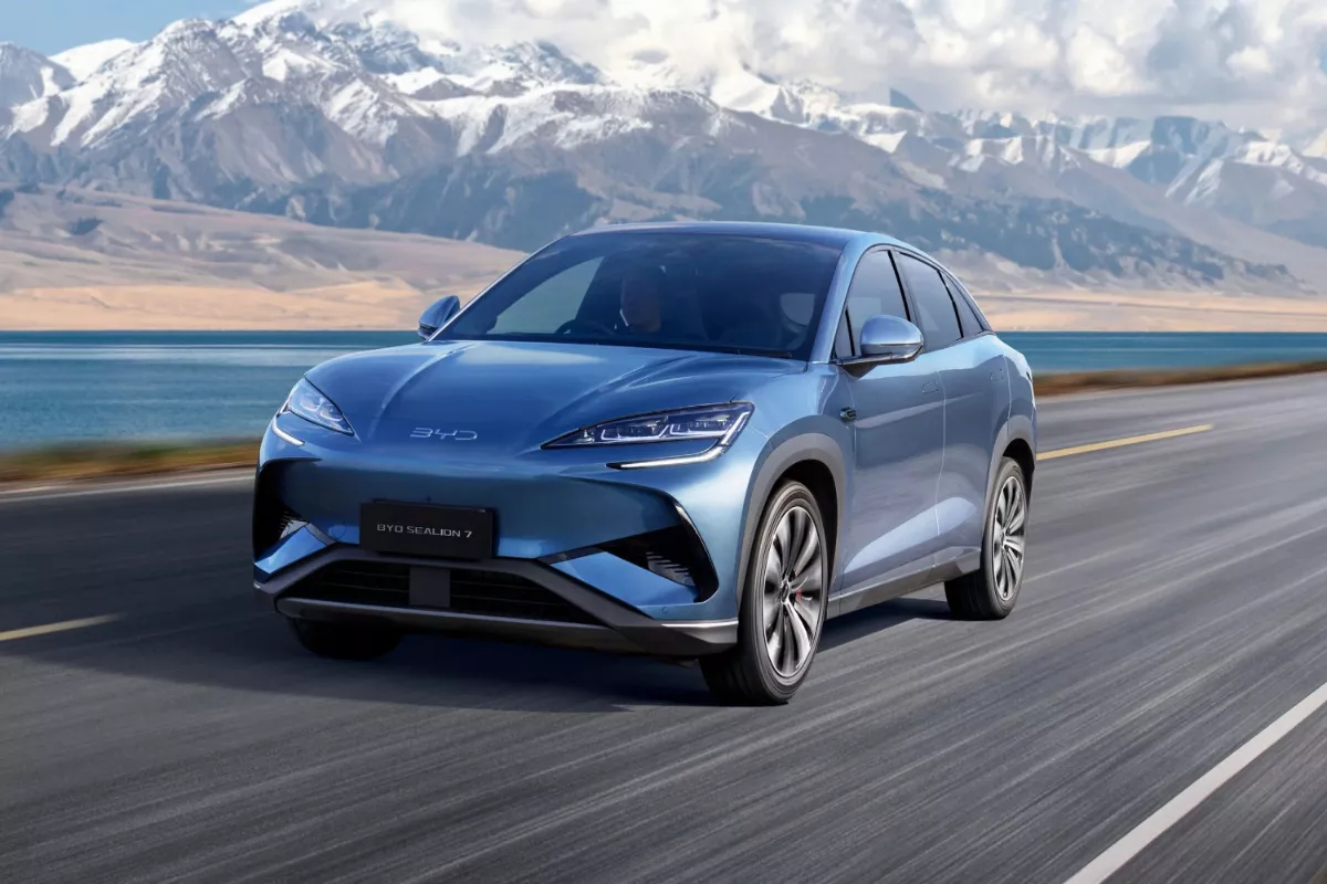 Mengapa Pajak STNK Mobil Listrik 2026 Nol? Simak Penjelasannya