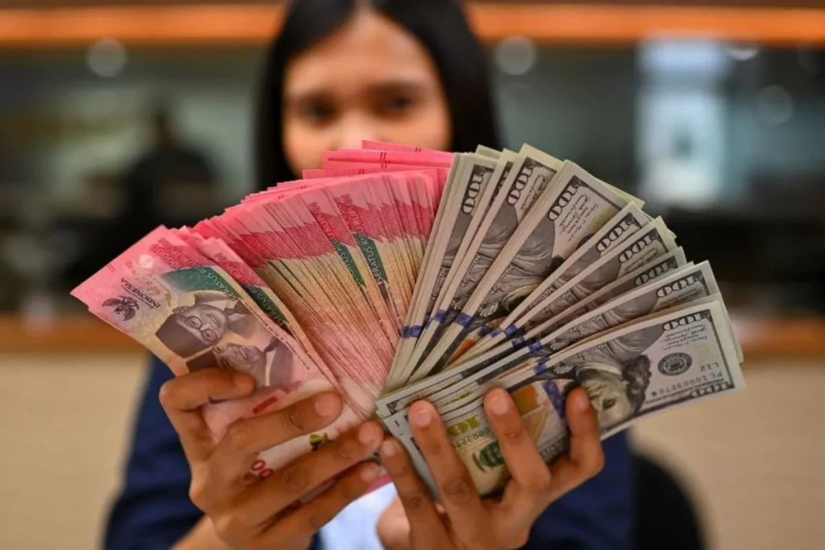 Franc Swiss Melemah Saat Dolar AS Menguat Akibat Risiko Geopolitik