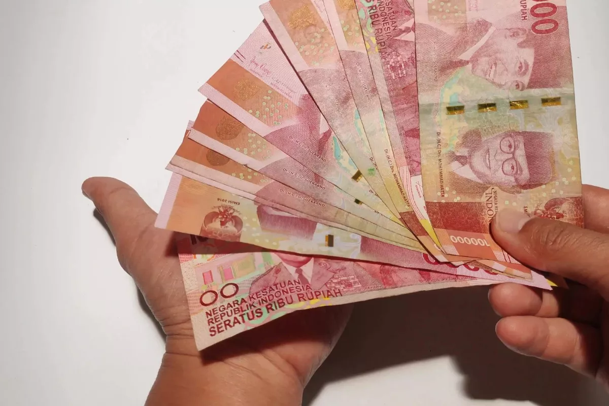 Rupiah Menguat, Asing Net Buy Rp 1,6 Triliun Topang IHSG