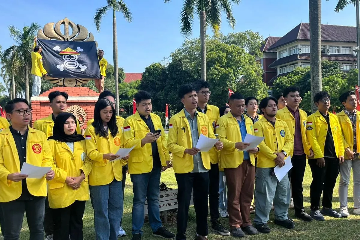 BEM UI Menggelar Aksi Unjuk Rasa Menuntut Evaluasi APBN Serta Pajak