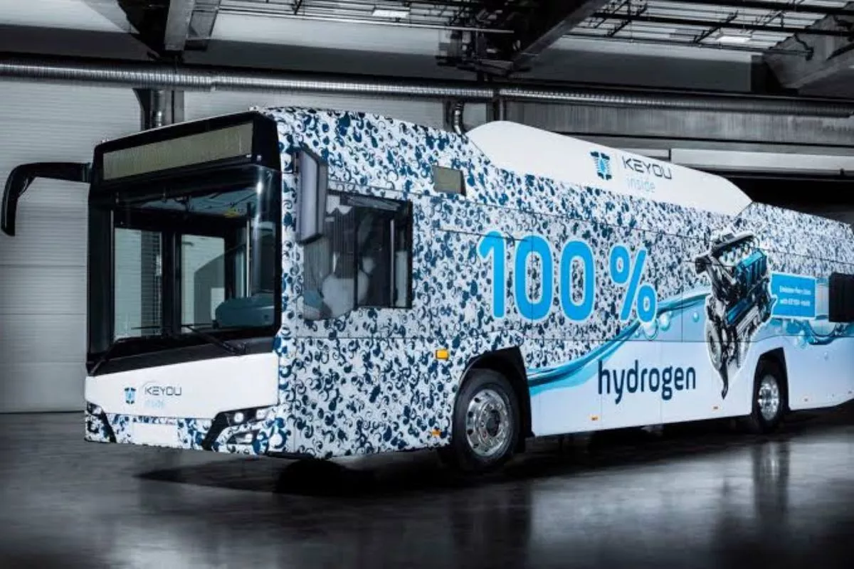 DAMRI Uji Coba Bus Hidrogen, Pangkas Konsumsi Solar hingga 47 Persen