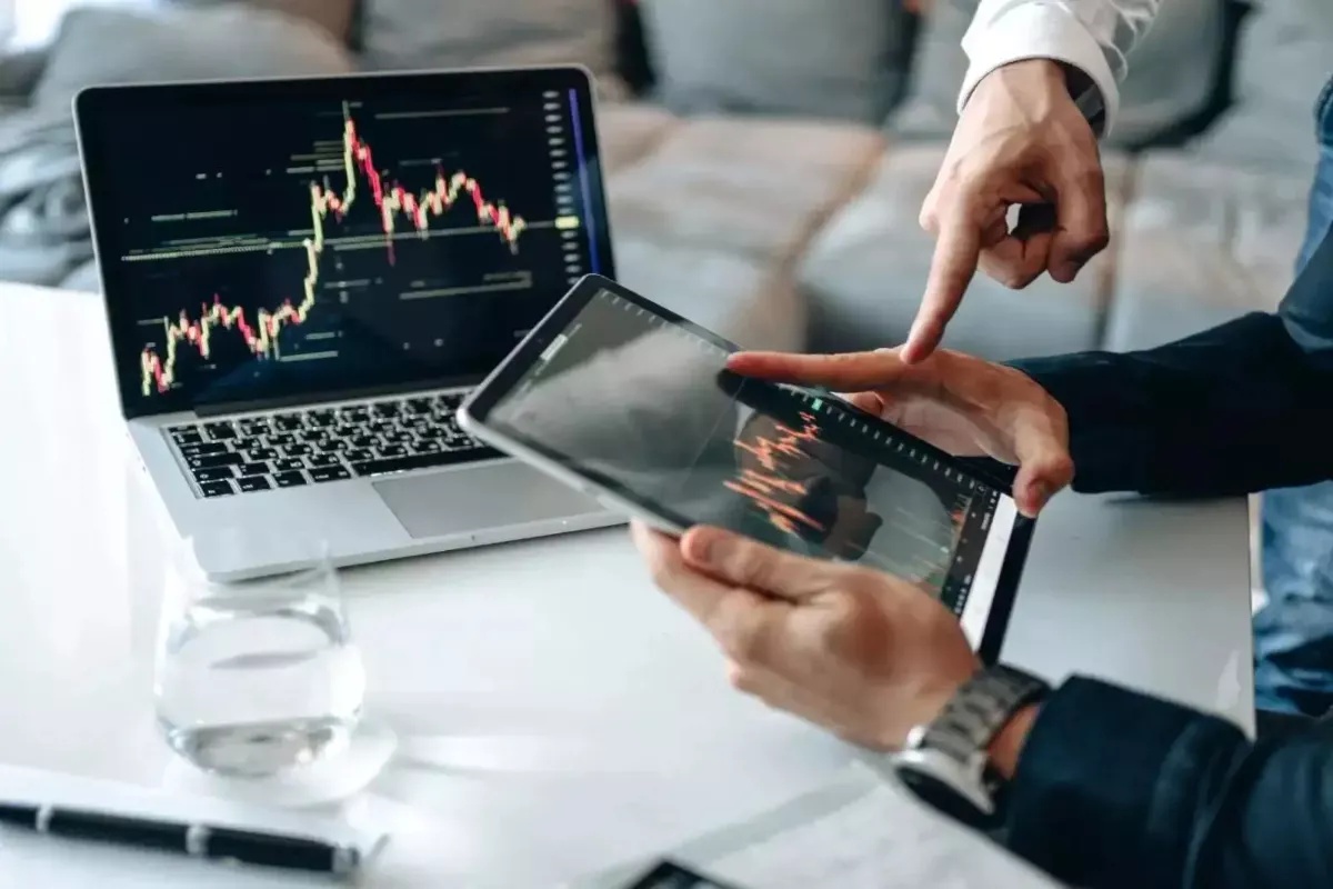 IHSG Menguat 2,07 Persen, Investor Cermati Arah Tren Pekan Ini