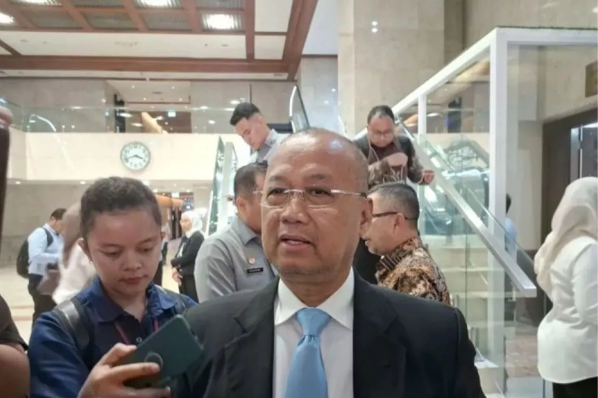 8 Kebijakan Strategis Sarjito untuk Pengembangan Bursa Mineral