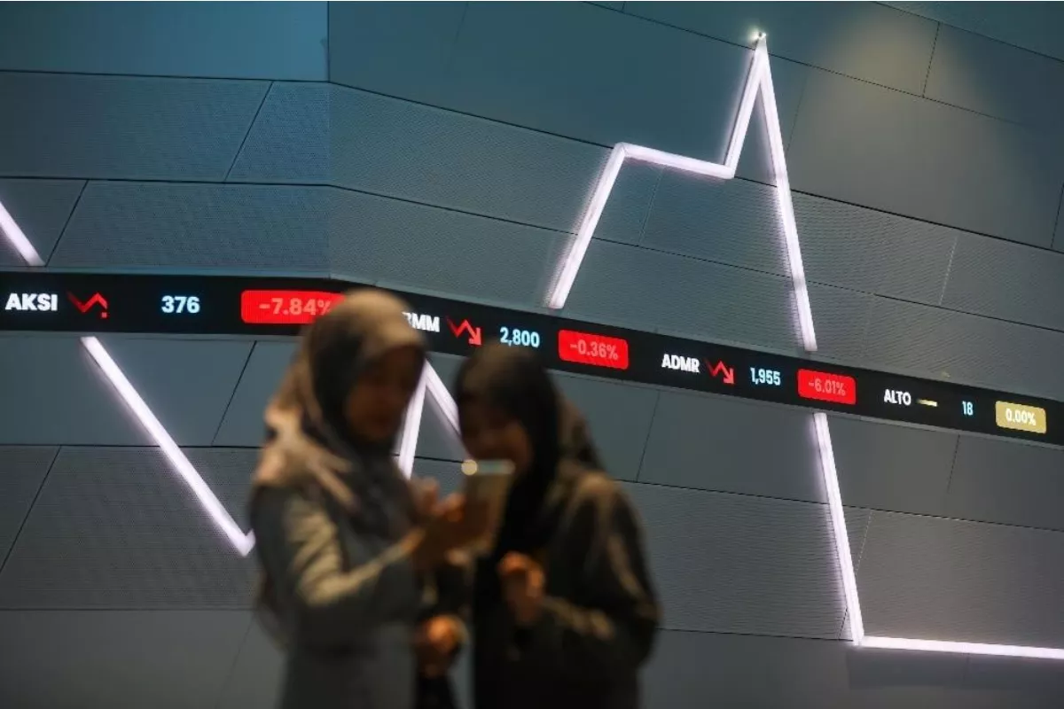 IHSG Diprediksi Rawan Koreksi Hari Ini, Cermati Saham AVIA hingga PSAB