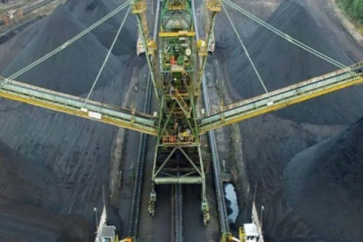 ITMG Perkuat Energi Bersih, Kapasitas PLTS Tembus 152 MWp