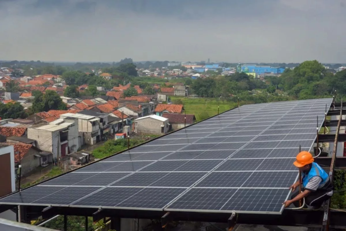 AESI Usul Optimalisasi Lahan guna Kejar Target PLTS 100 GW
