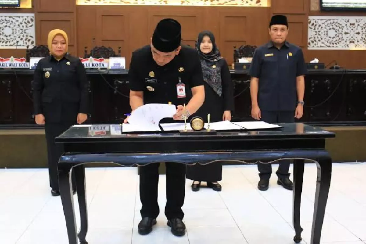 DPRD Probolinggo Bahas KUA-PPAS APBD 2027 di Hotel Surabaya Karena Efektif