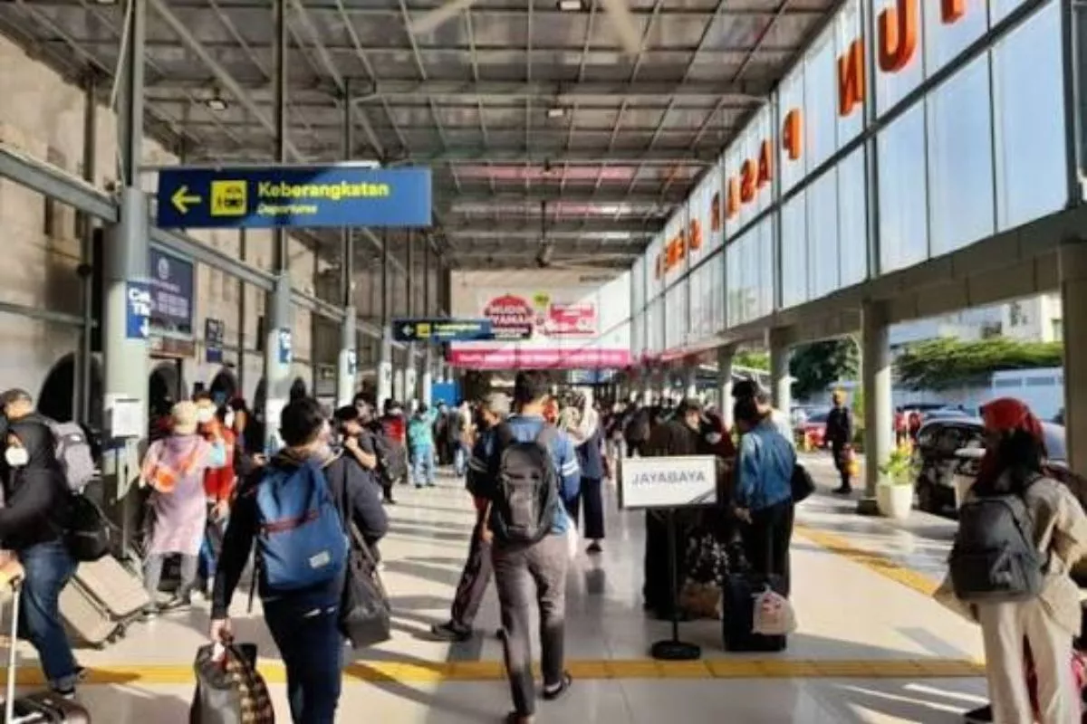 Angkutan Barang Pesawat dan Kapal Turun, Kereta Api Naik per Juni 2026