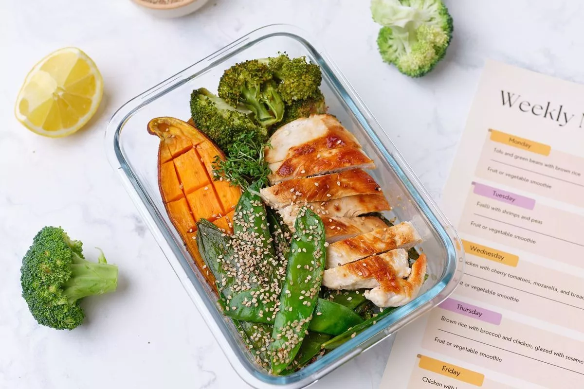 Inspirasi Meal Prep Rumahan Hemat Biaya di Bawah Rp 200.000