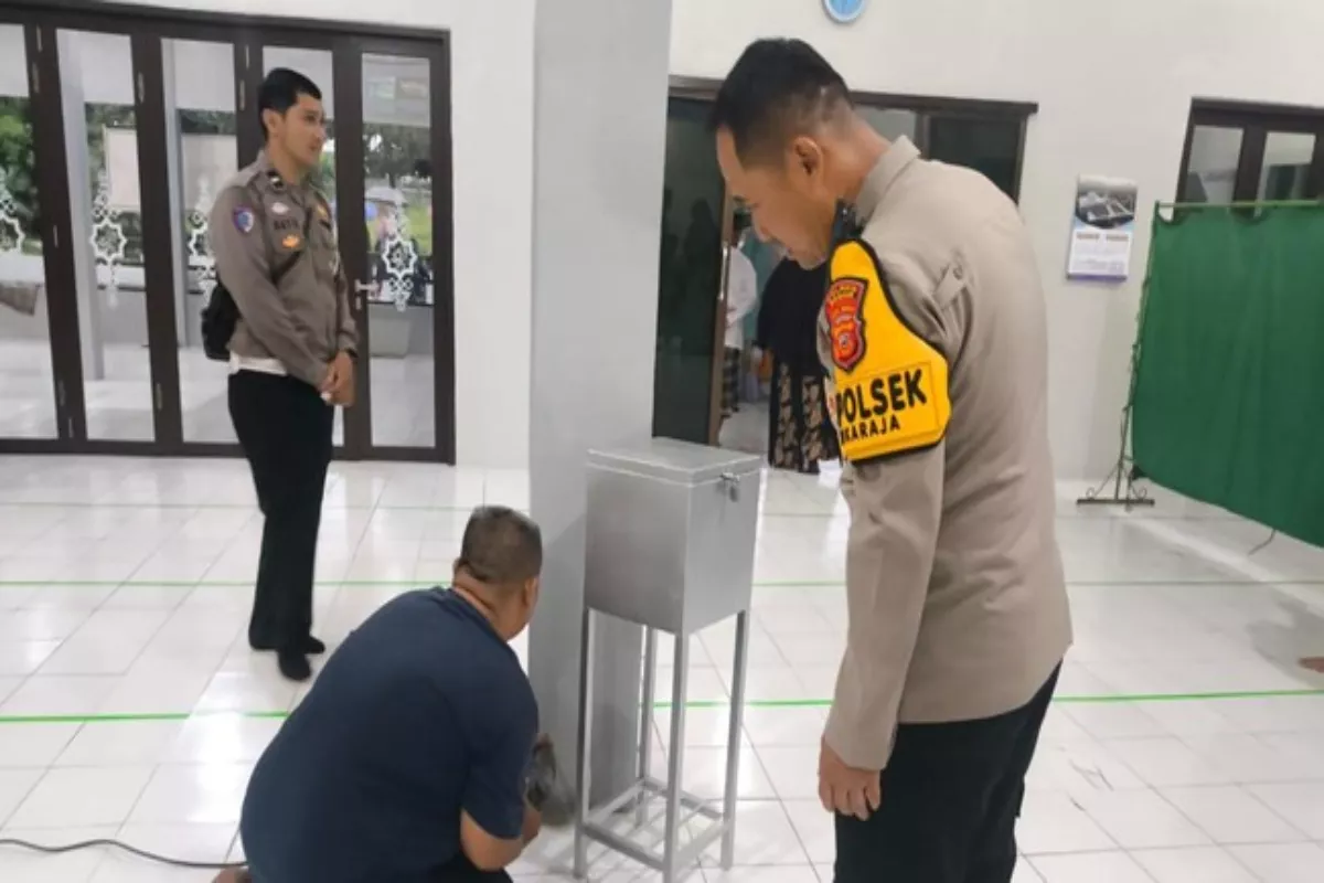 Viral Pria Bobol Kotak Amal di Bogor, Polisi Lakukan Penyelidikan