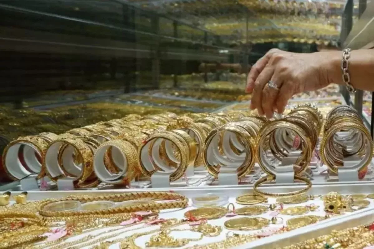 Harga Emas Perhiasan Hari Ini Senin 15 Juni 2026 Dibanderol Stagnan