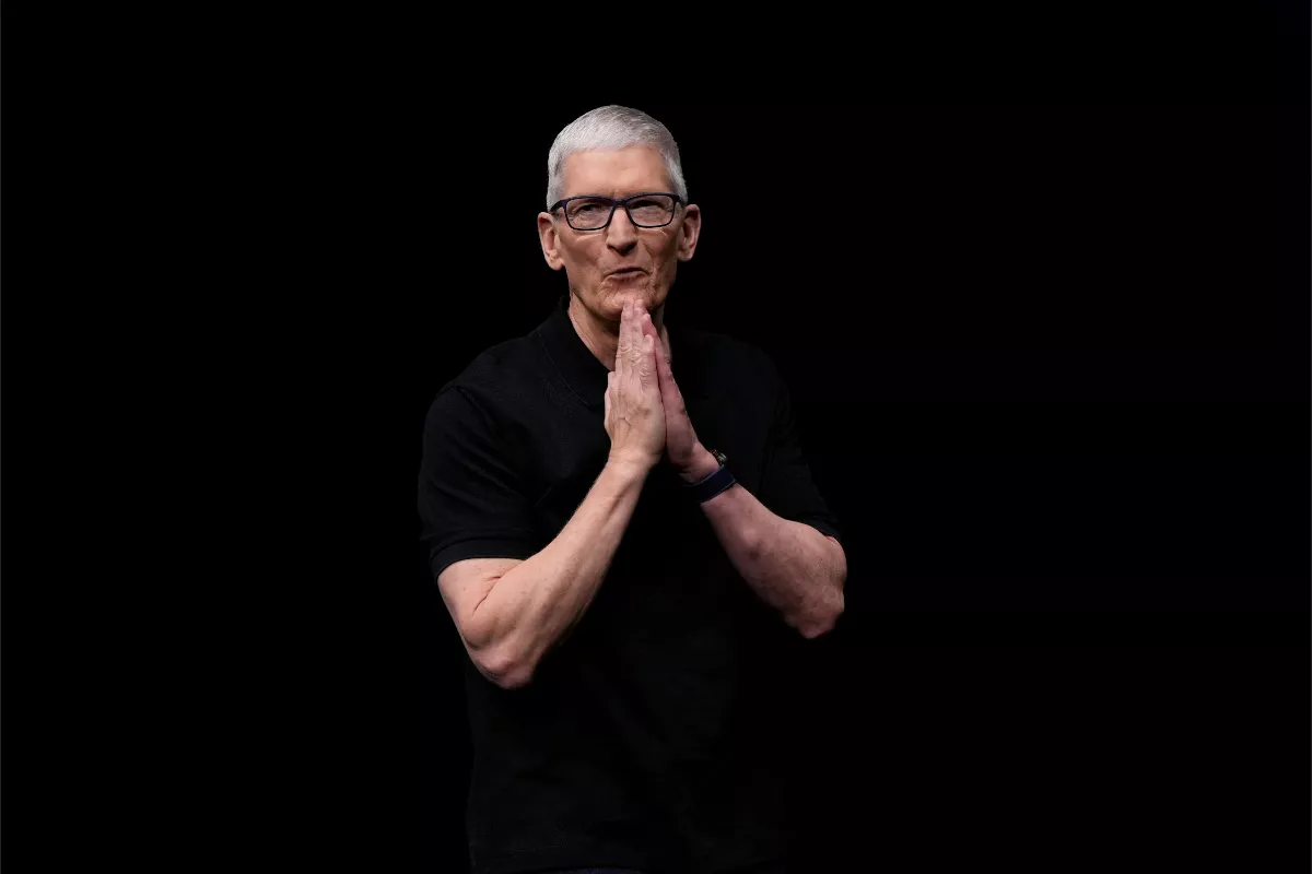 Tim Cook Mundur dari CEO Saham Apple Turun ke 271 Dollar